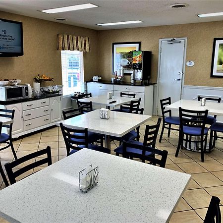 Motel Baymont By Wyndham Eden Esterno foto