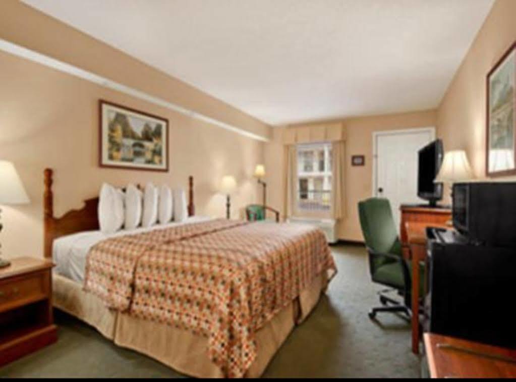 Motel Baymont By Wyndham Eden Esterno foto