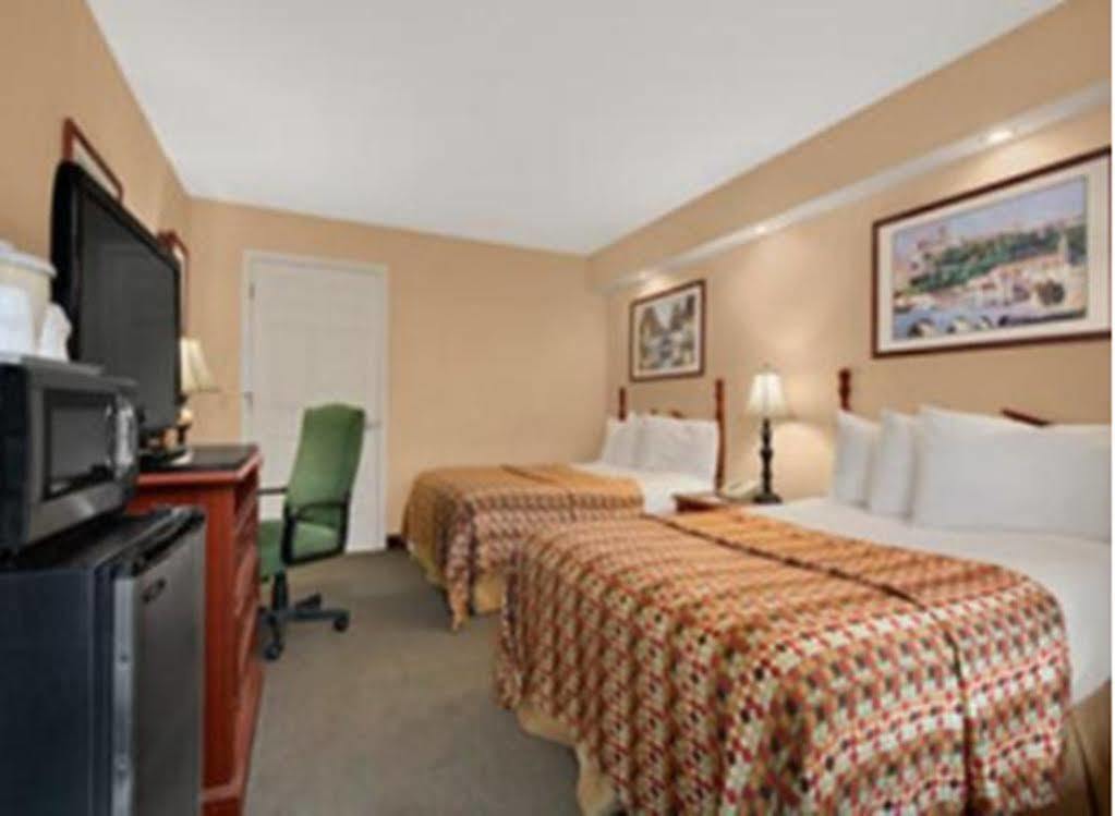 Motel Baymont By Wyndham Eden Esterno foto