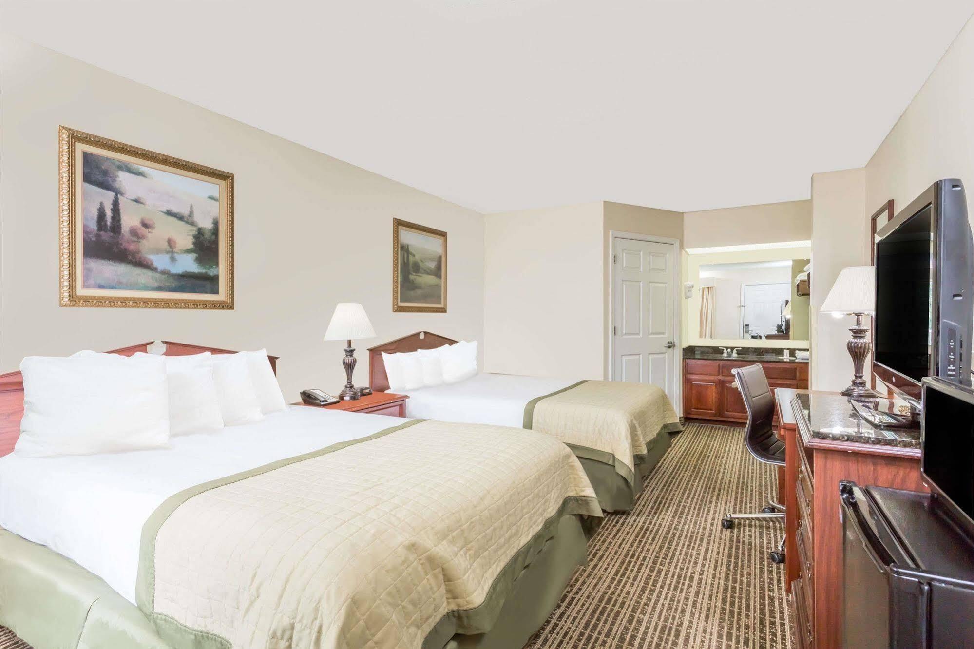 Motel Baymont By Wyndham Eden Esterno foto
